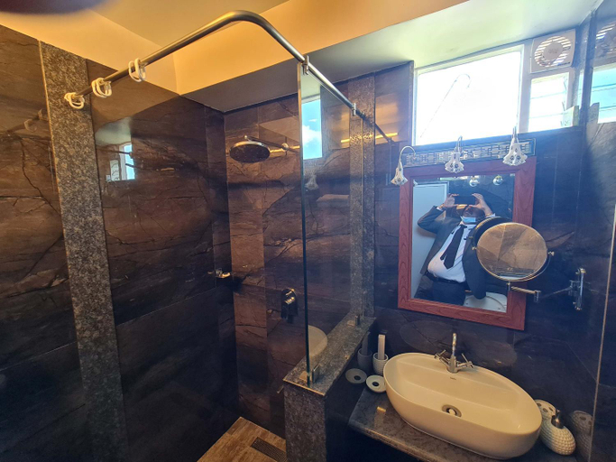 Bathroom 4, HERITAGE VIEW, The Nilgiris