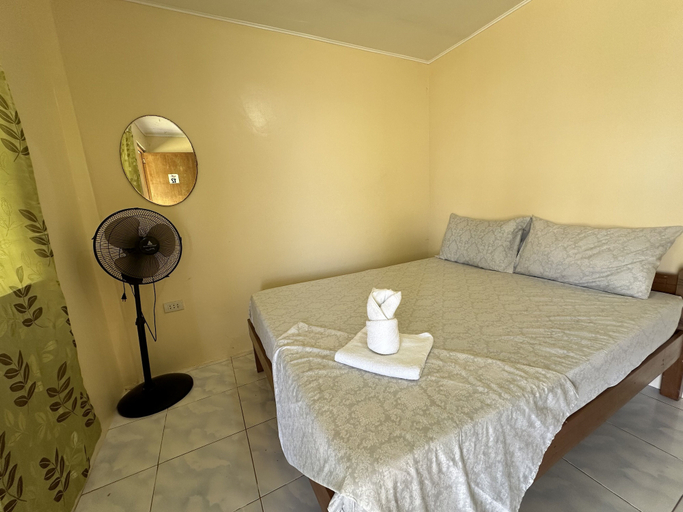 Others 5, Dancalan Beach Resort, Donsol