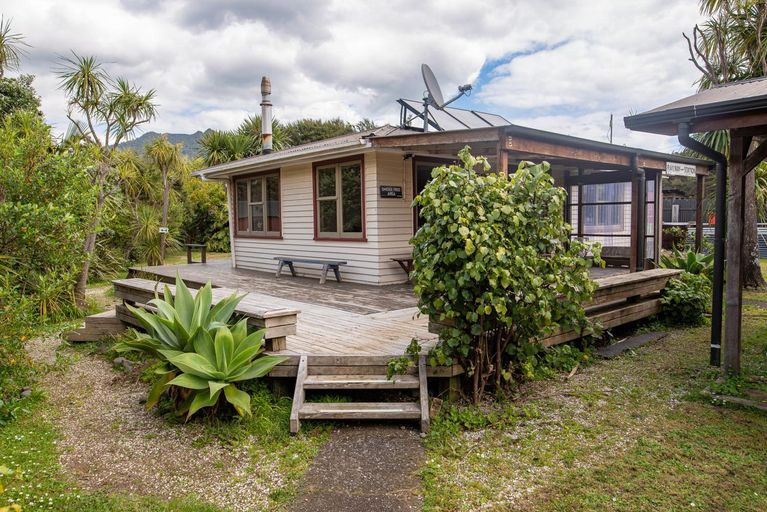 Others 4, Solscape, Waikato
