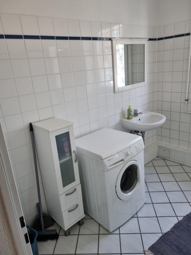 Bathroom 4, FEWO NEUBEEREN, Teltow-Fläming