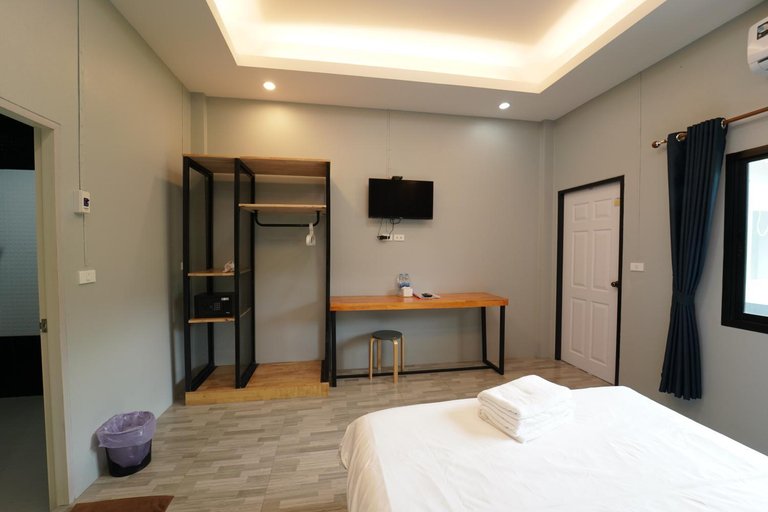 Bedroom 3, Chillax Khaosk Hostel, Phanom