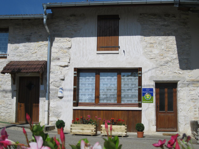 Others 2, Murmure des buis, Ain