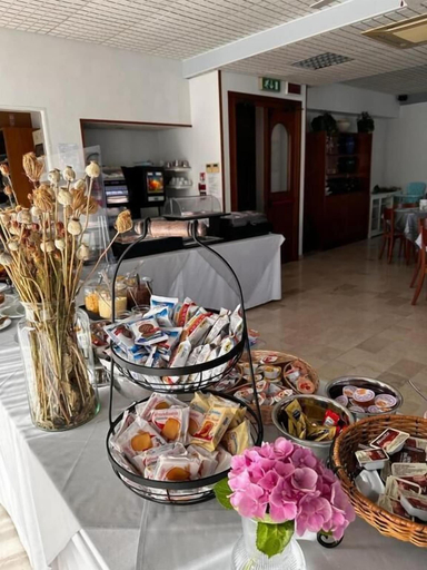 Food & Drinks 5, Hotel Singapore, Ravenna