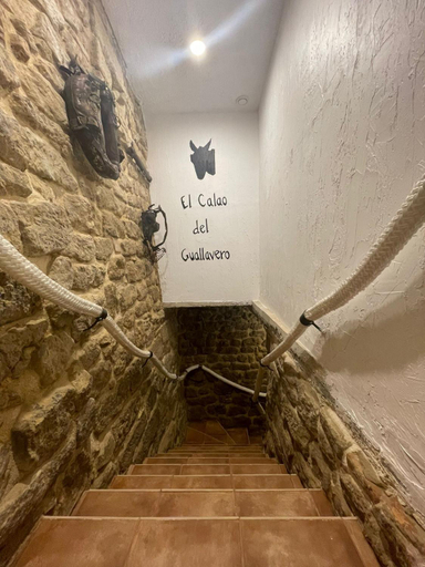 Others 4, CASA PEQUE, Álava