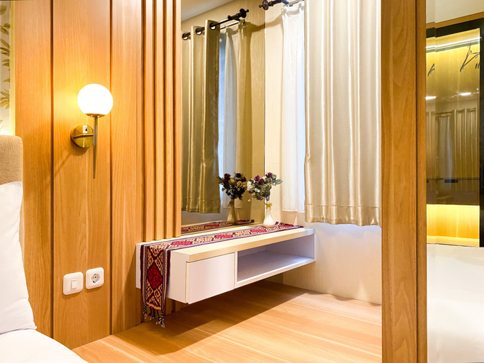 Bathroom 2, Comfy and Modern Look 1BR LRT City Jatibening Apartment, Bekasi
