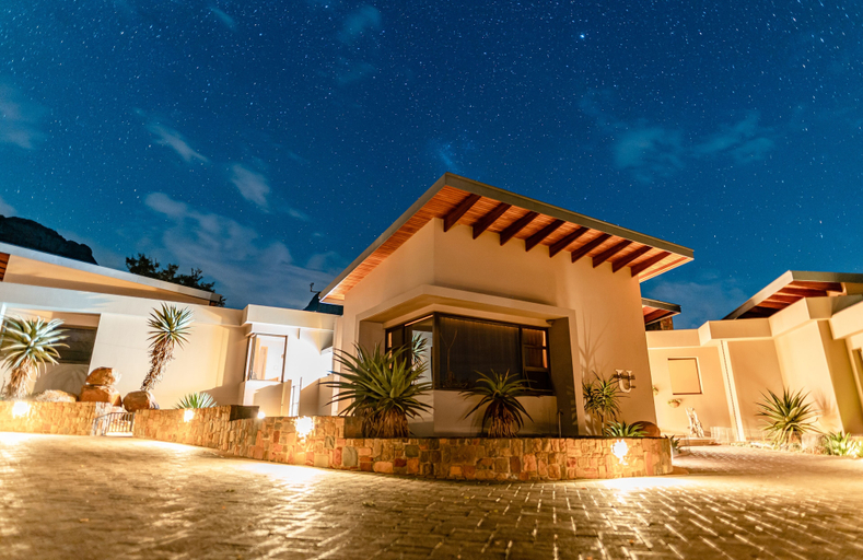 Exterior & Views 2, umVangati House, Mopani