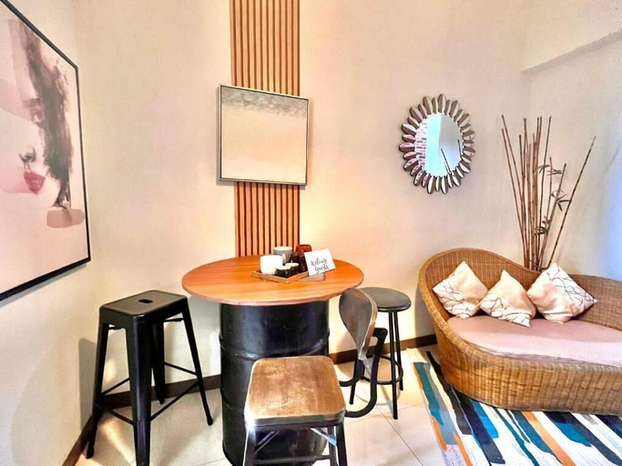 Others 5, Tomas Morato Quezon City - Residences, Quezon City