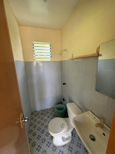 Bathroom 3, Dancalan Beach Resort, Donsol