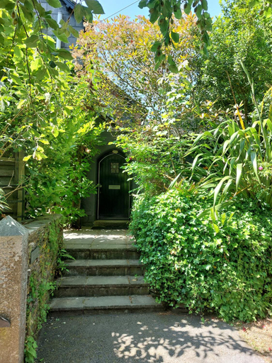 Others 2, Tregarthen Cottage - tranquil totally self-contained room near Looe with EV point, Cornwall