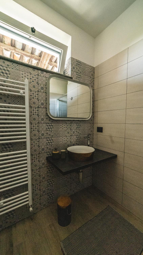 Bathroom 2, Locanda Starde, Cuneo