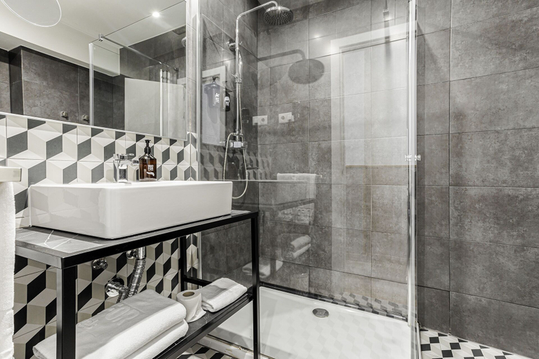 Bathroom 4, Hotel Acta Madfor, Madrid