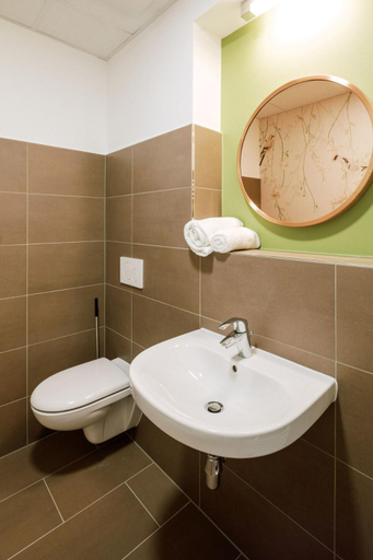 Bathroom 4, Hotel Am Zoo, Neunkirchen