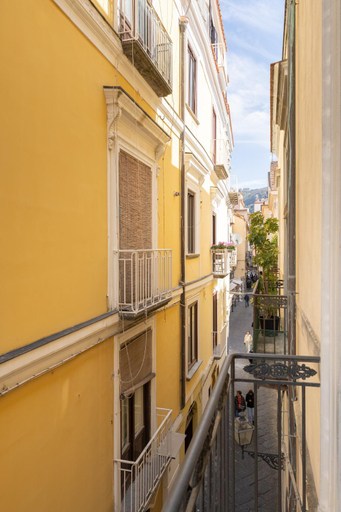 Others 5, The Charming Suites, Napoli