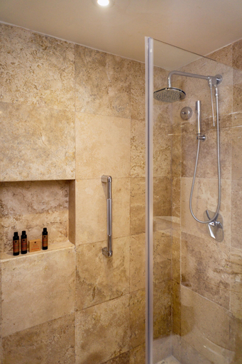 Bathroom 5, Sunset Royal Beach Resort - All Inclusive, Benito Juárez