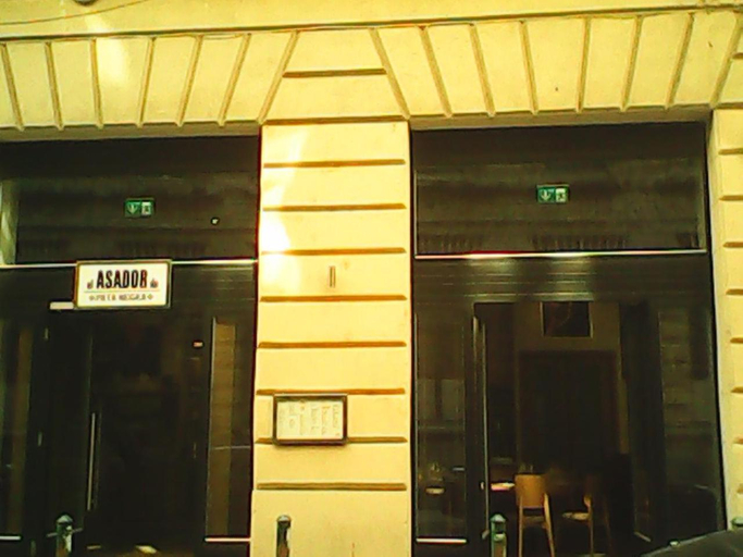 Food & Drinks, Operahouse Rooms, Budapesti