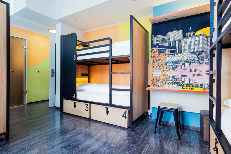 Bedroom 3, Generator Berlin Alexanderplatz, Berlin