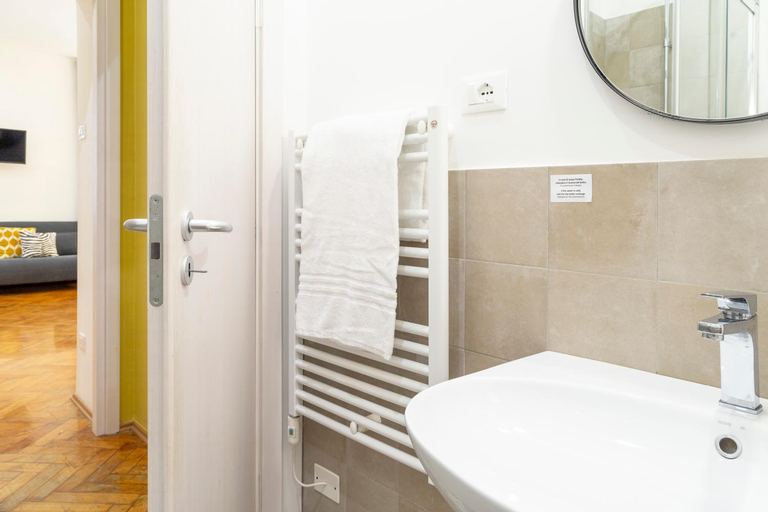 Bedroom 3, Elegante appartamento vicino alla stazione - Gold, Trieste