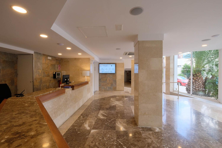 Public Area 2, azuLine Hotel Palmanova Garden, Baleares