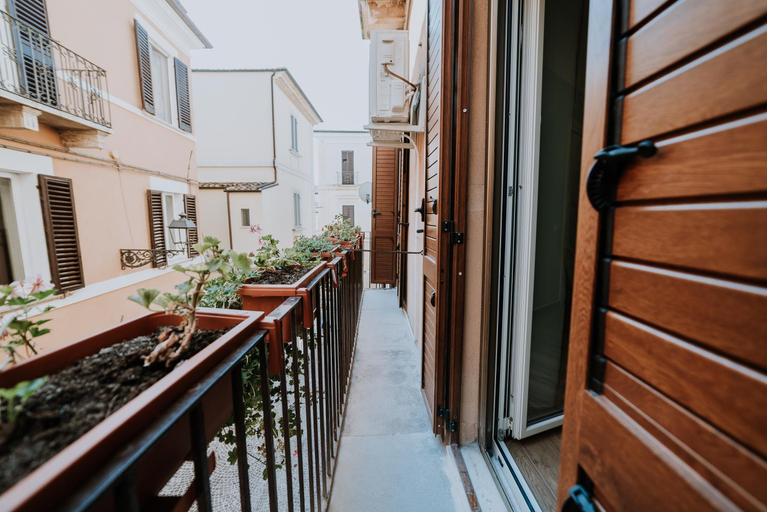 Others 5, La casa di Achille, Chieti