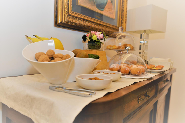 Food & Drinks 5, Portica10 Assisi, Perugia