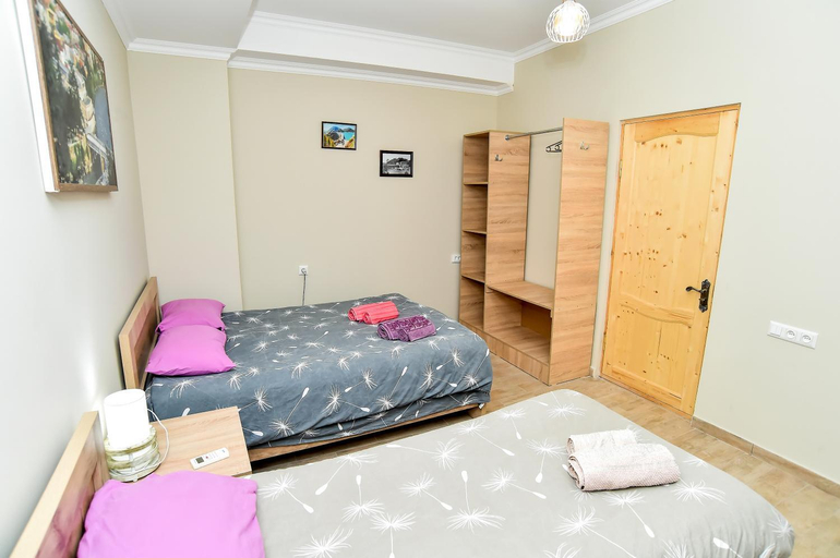 Bedroom 2, Hotel MASPINDZELO, Tskaltubo