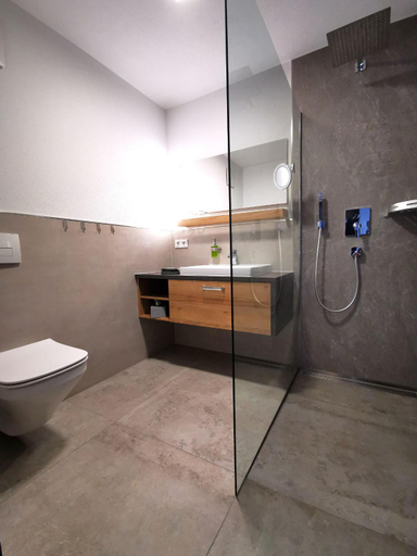 Bathroom, Hotel Treppengasse T6, Altenburger Land