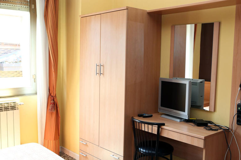Bedroom 2, Hotel Bicocca, Milano