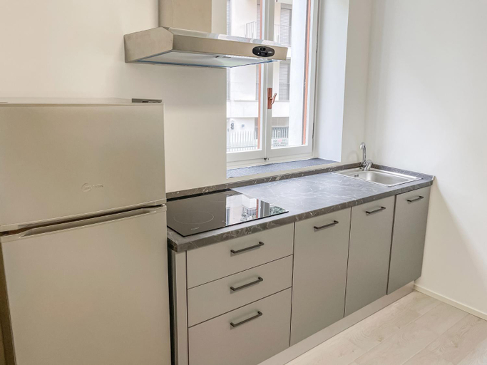 Others 5, BNB Capital Milano Moscova - White, Milano