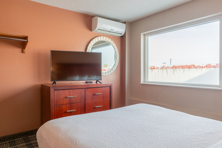 Bedroom 3, Norland Inn and Suites Roseau, Roseau