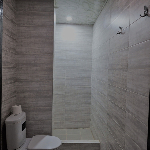 Bathroom 3, Hotel Georgian, Kutaisi
