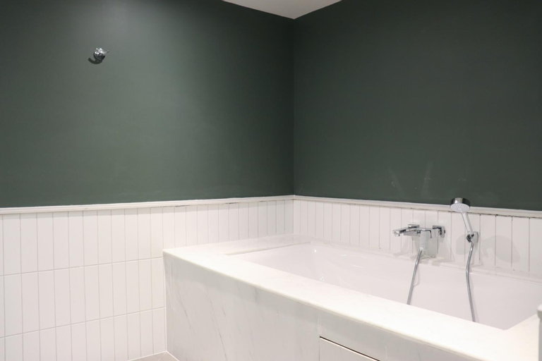 Bathroom 8