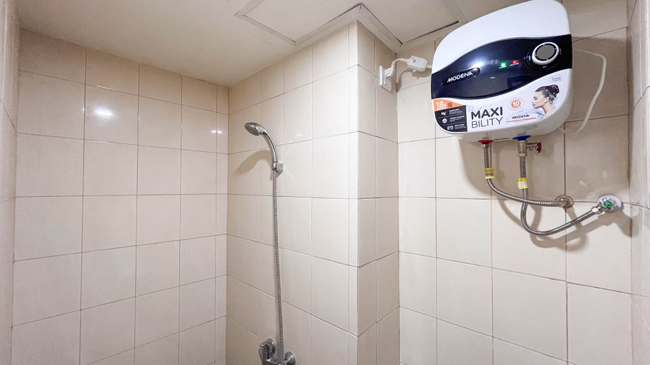 Bathroom 3, Scenic Studio Room Apartment Vida View Makassar, Makassar