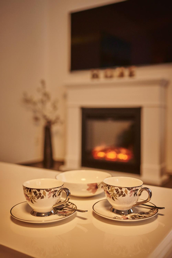 Food & Drinks 4, Apartment Breithorn - Charming home - free parking & Wifi, Interlaken