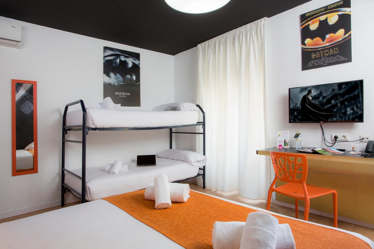 Bedroom 3, Casual del Cine Valencia, Valencia