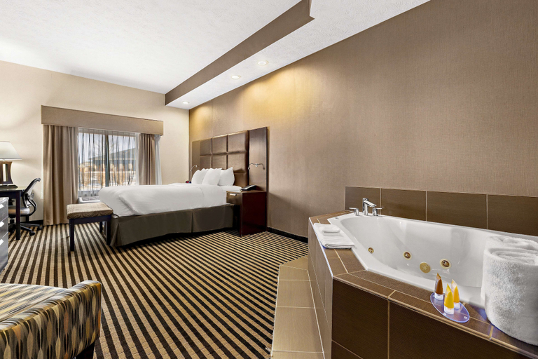 Bedroom 3, Sonesta Essential Indianapolis Airport, Hendricks