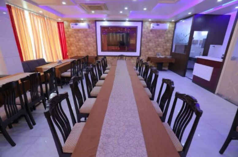 Business Facilities, Hotel Sahibs Red Carpet, Agra