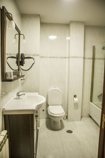 Bathroom 5, Hotel A Casa do Río, Pontevedra