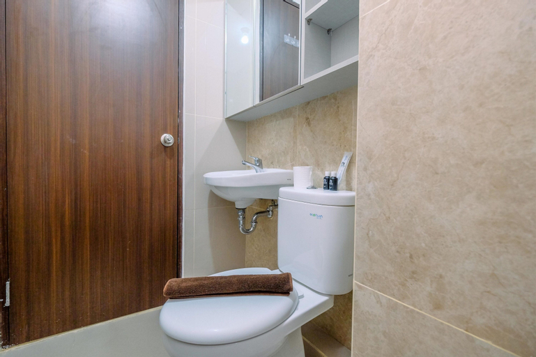 Bathroom 15