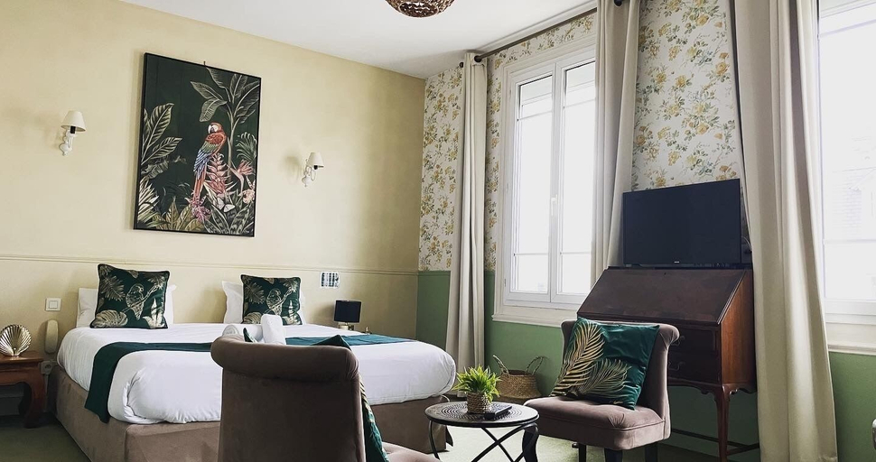 Bedroom 3, Hôtel de la Côte Fleurie, Calvados