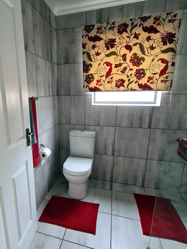 Bathroom 2, Villa Dubaai, Eden