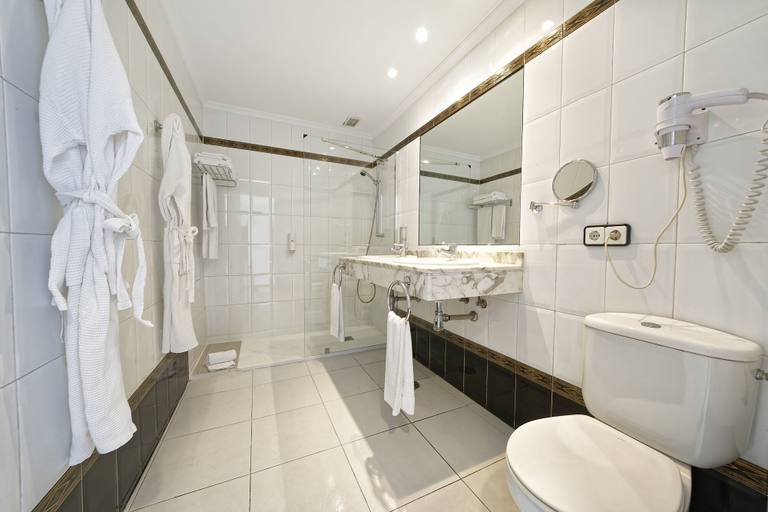 Bathroom 5, LABRANDA El Dorado, Las Palmas