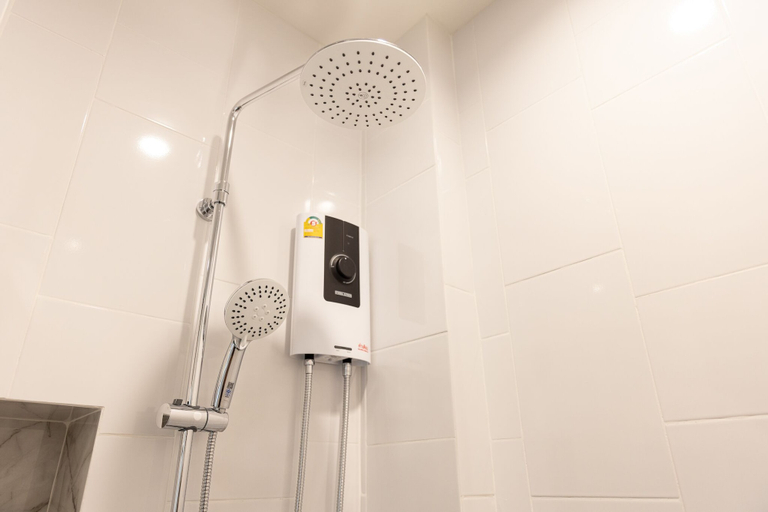 Bathroom 4, AMIRI PLACE HOTEL , Muang Chiang Mai