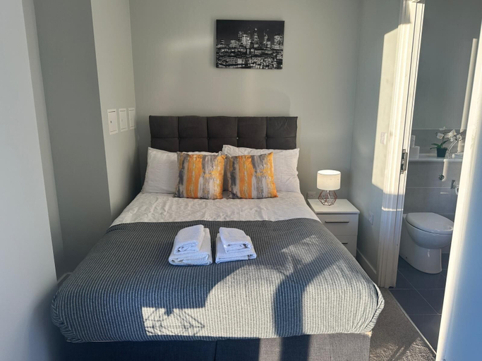 Bedroom 3, Adelphi Wharf Apartments by Beehosting, Manchester