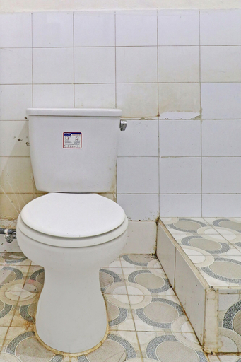 Bathroom 3, OYO Life 92685 Kost Arimbi, Bandung
