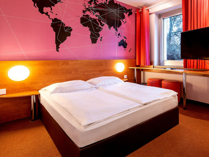 Bedroom 3, Raststättenhotel Hannover-Garbsen, Region Hannover