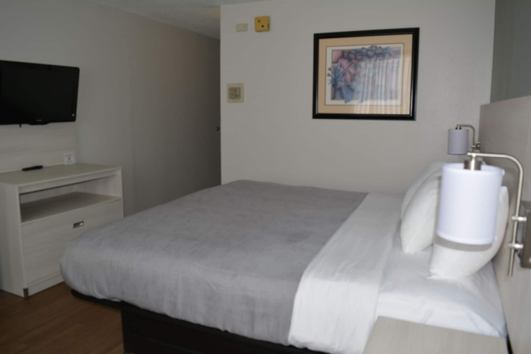 Bedroom 3, Quality Inn & Suites Syracuse - Carrier Circle, Onondaga