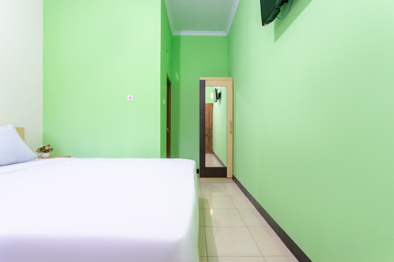 Bedroom 2, OYO Life 3003 Wisma Handayani Syariah, Gunung Kidul