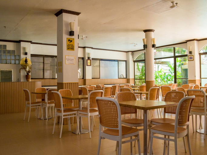 Food & Drinks 5, Lukay Las Brisas, Malay