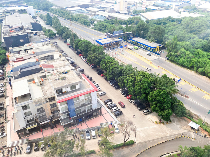 Exterior & Views 2, Cozy Living Studio At Pollux Chadstone Apartment, Cikarang