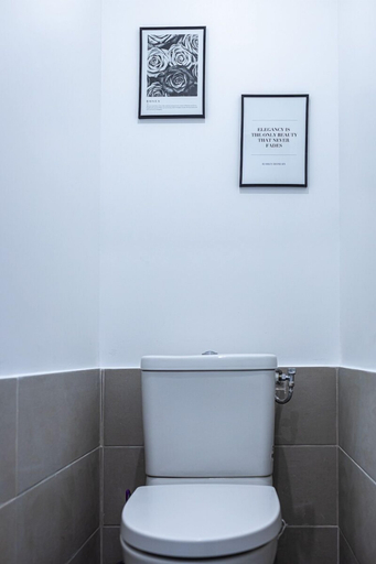 Bathroom 2, Escape time in Paris, Val-de-Marne